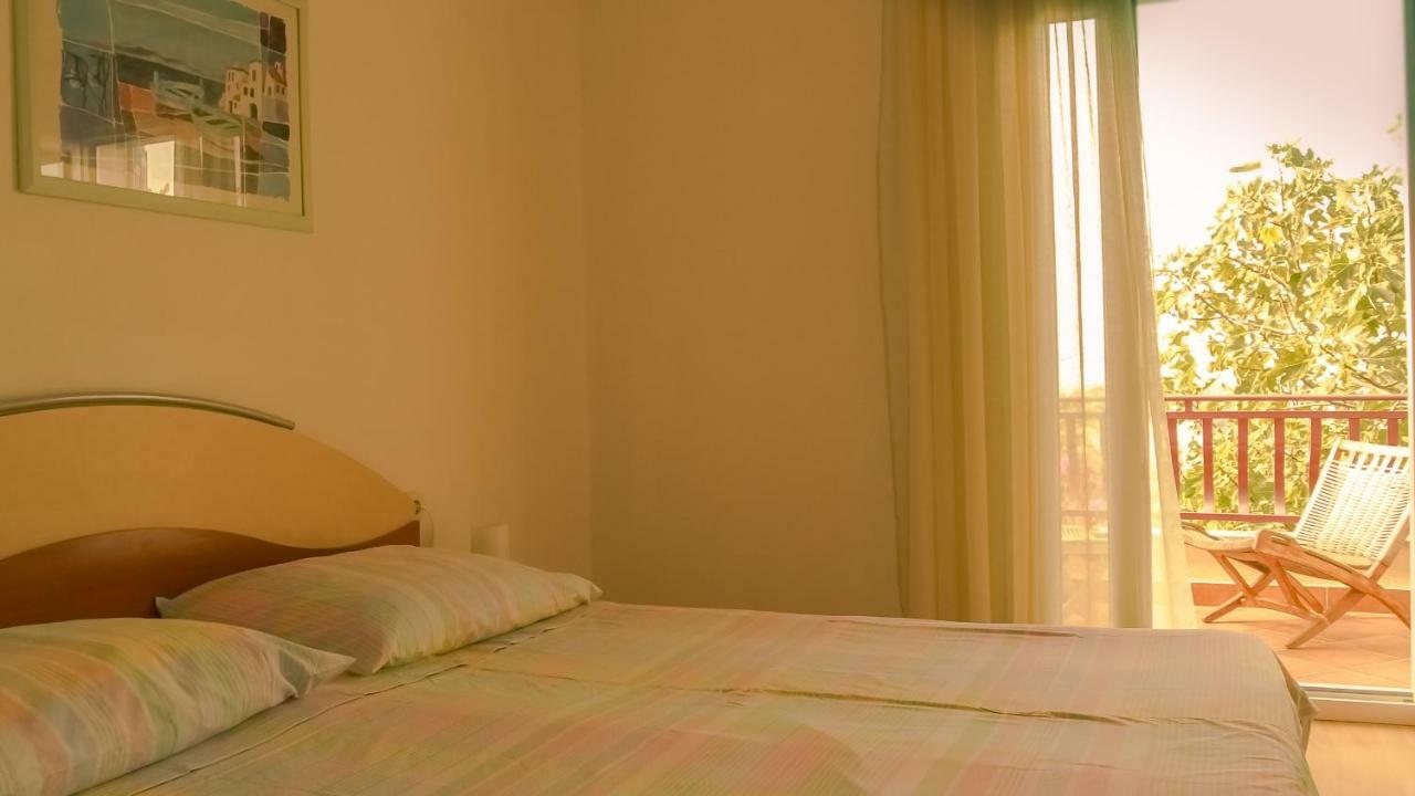 Adria Arba Apartments Rab Town Exterior foto